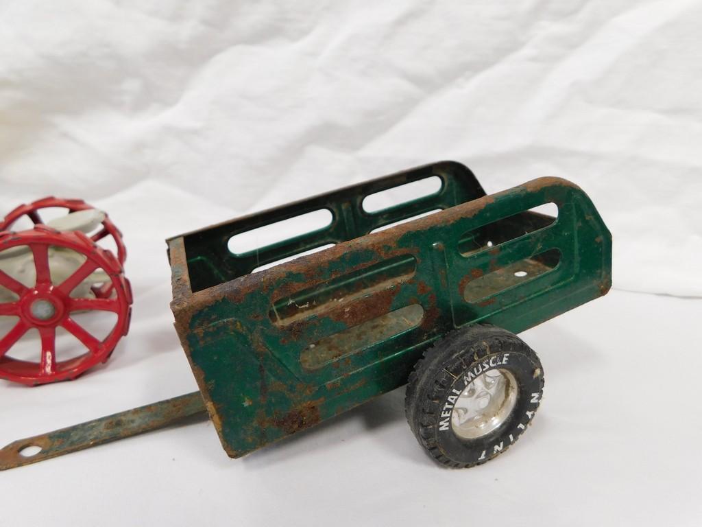 FLAT OF 1/16 FARM TRACTORS & OTHER TOYS