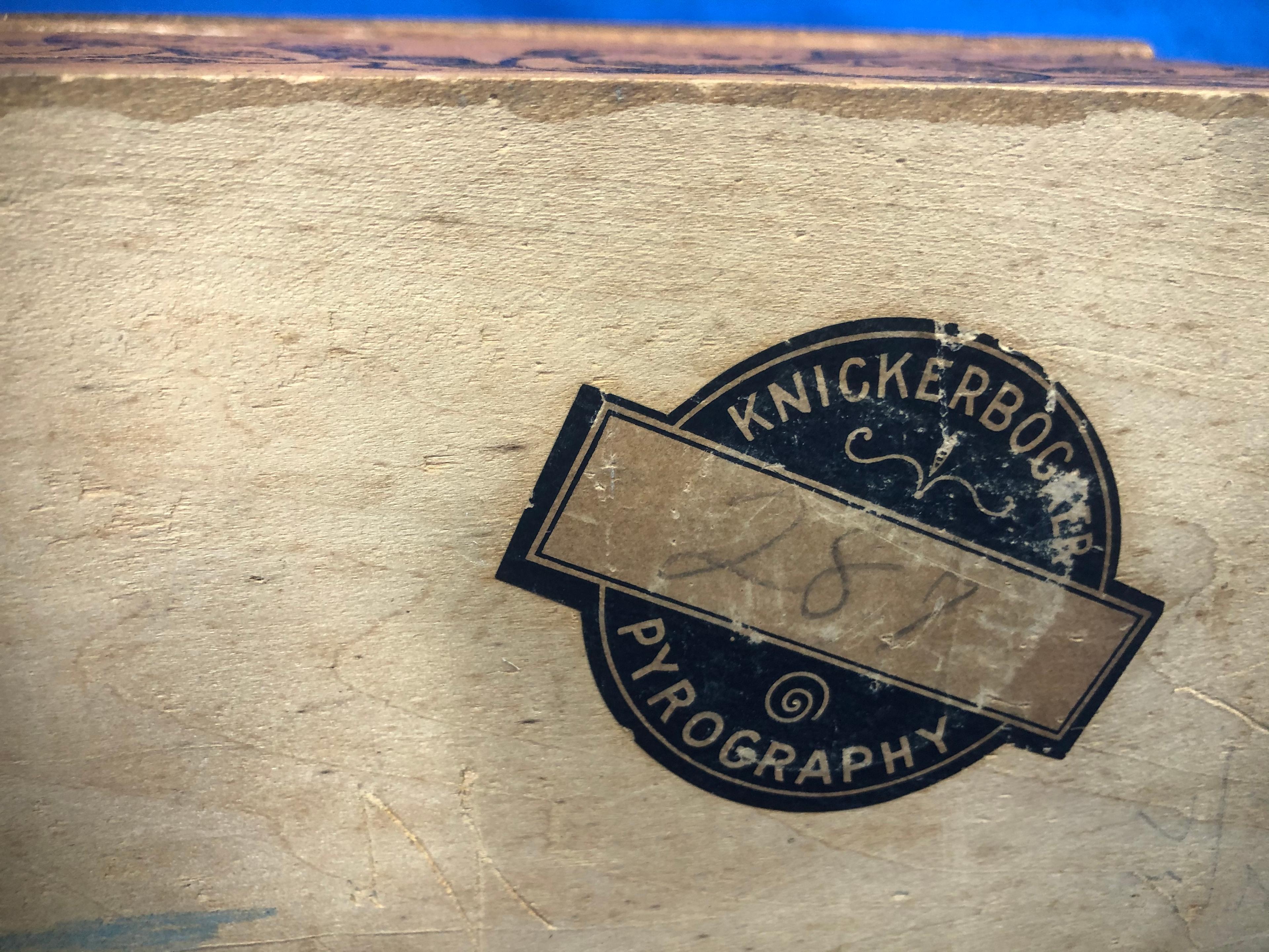 KNICKERBOCKER PYROGRAPHY WOOD HANKY / SCARF BOX