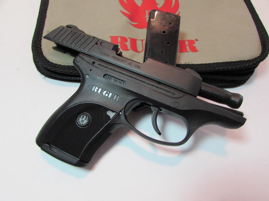 RUGER LC9 9x19mm CAL CARRY PISTOL HANDGUN IN CASE