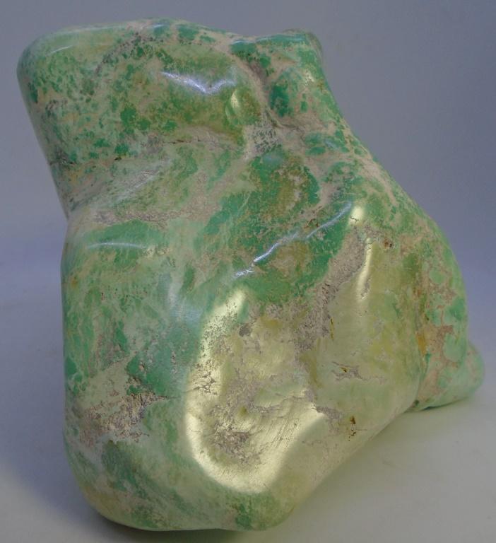 ROYSTON TURQUOISE 2233 GRAM NUGGET ROUGH GEM