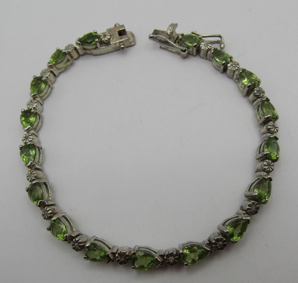 17 PERIDOT 16 DIAMOND BRACELET STERLING SILVER