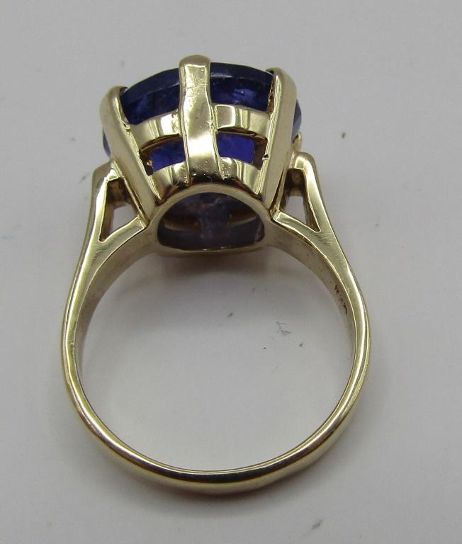 GENUINE 9.2 CT TANZANITE GOLD RING