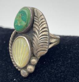 "JT" NAVAJO VINTAGE STERLING TURQUOISE LEAF RING