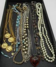 TRAY LOT OF COSTUME JEWELRY NECKLACES