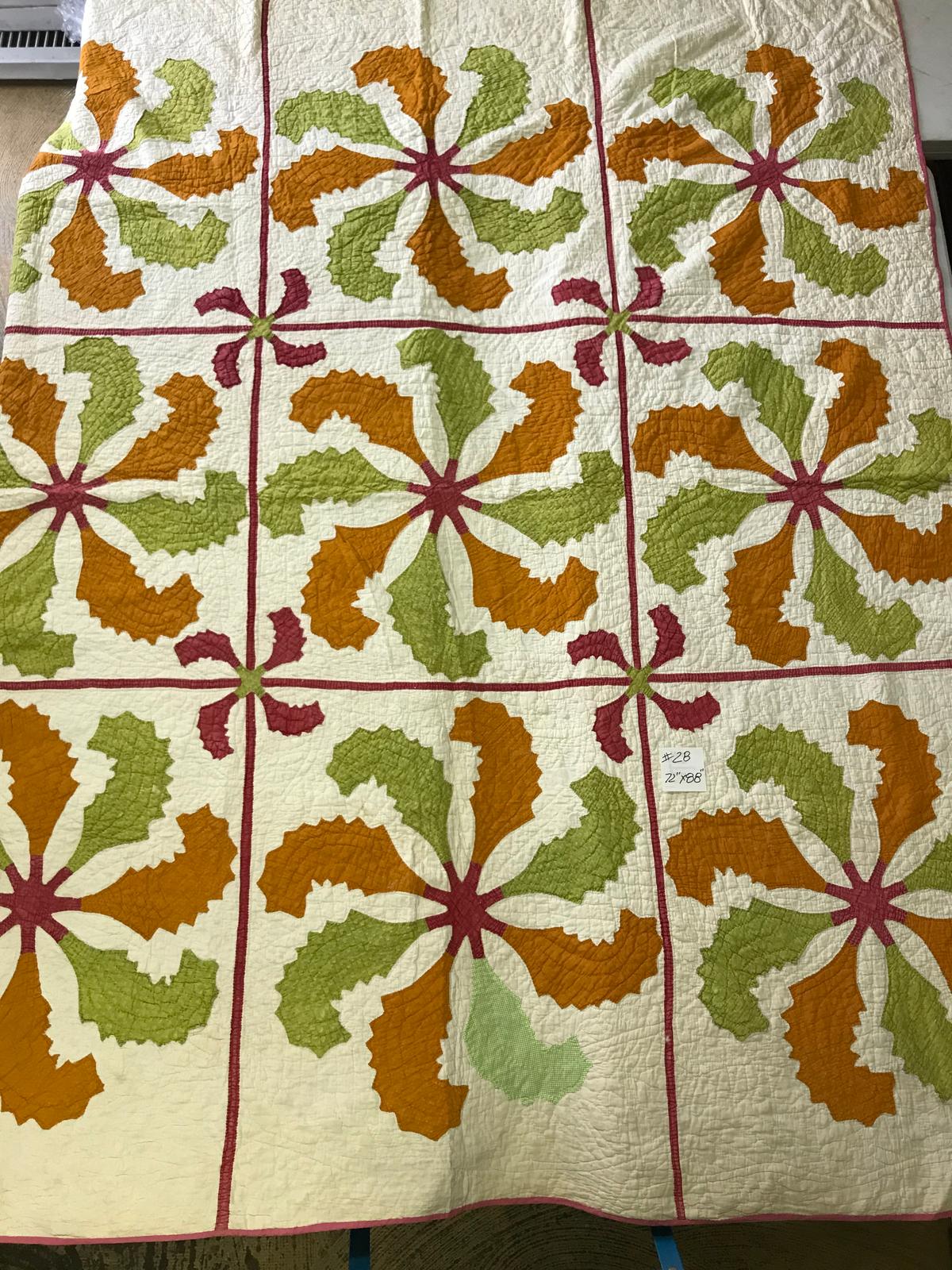 Hand Stitched Applique Quilt In A Leaf/Pinwheel Design  72" x 88"