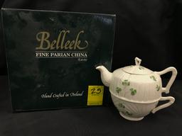Belleek Teapot "Shamrock Tea For One" 4.5"