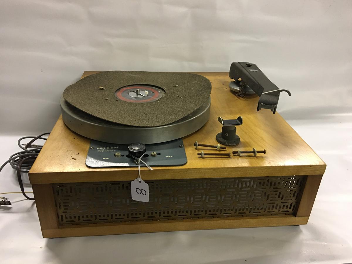 Rek-O-Kut Rondine Jr. Record Player