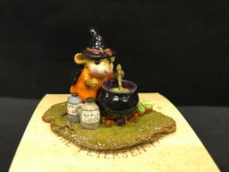 Wee Forest Folk Figurine W/Box ""Something's Brewing"