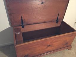Antique 6-Board Dovetailed Pine Trunk W/Till Inside
