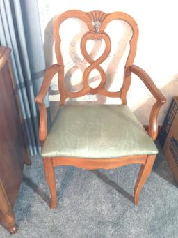 Dining Room Table and Chairs with Upholstered Seats