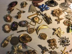 Lot of Vintage Costume Jewelry