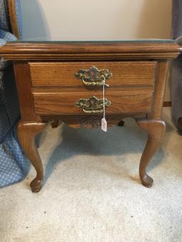 Broyhill Oak 2-Drawer End Table W/Glass Top