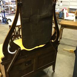 Antique Birds-Eye Maple Vanity Dresser W/Claw Feet & Beveled Mirror