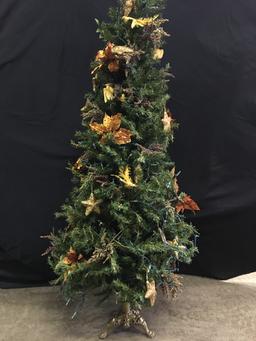 Christmas Tree W/Ornaments & Lights Is 6' Tall