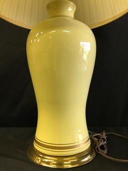 Nice Vintage Decorator Lamp Measures 32" Tall