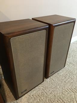 Pair Of Advent Speakers