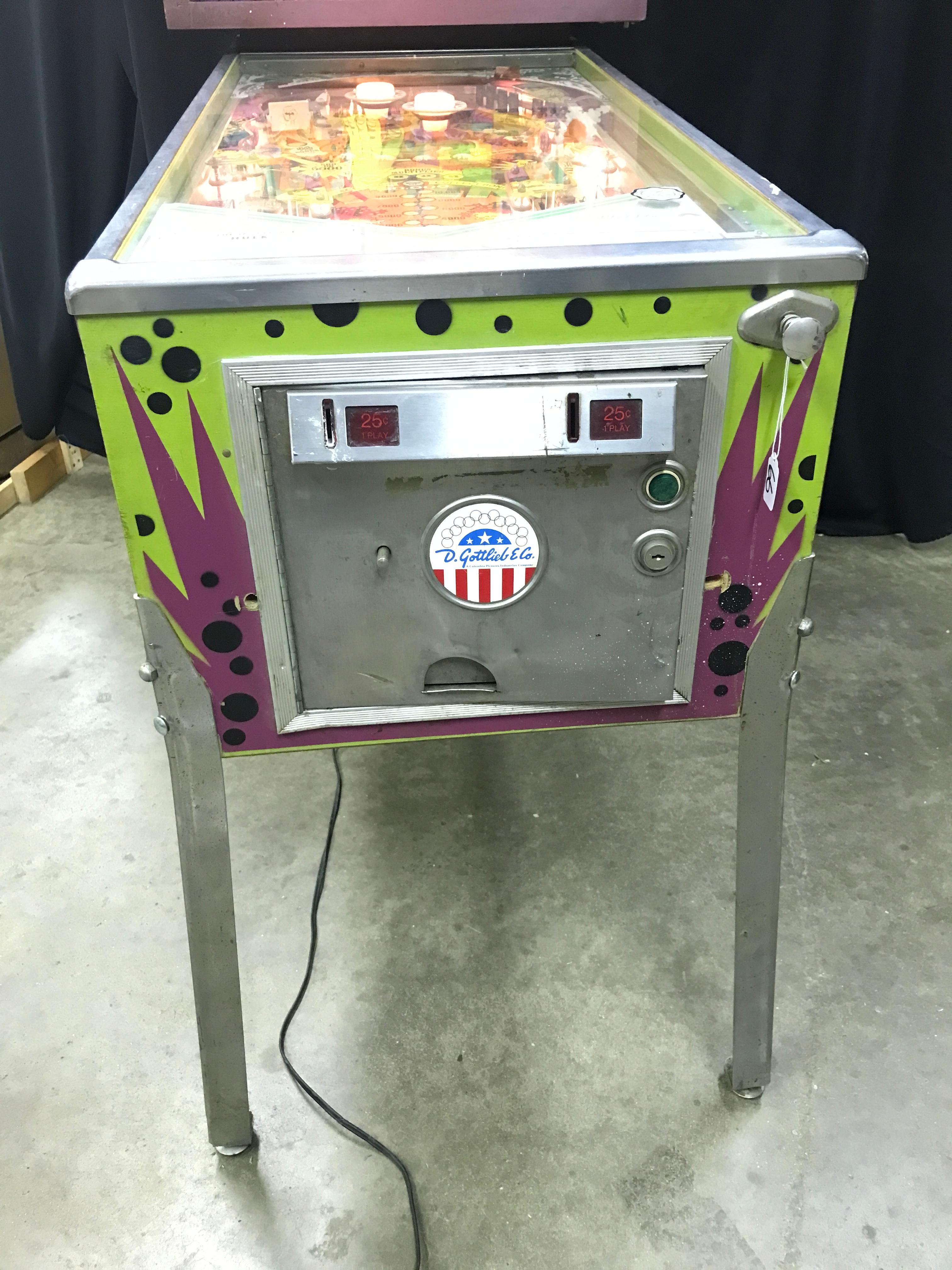 1979 D. Gottlieb & Company Hulk Marvel Pinball Machine