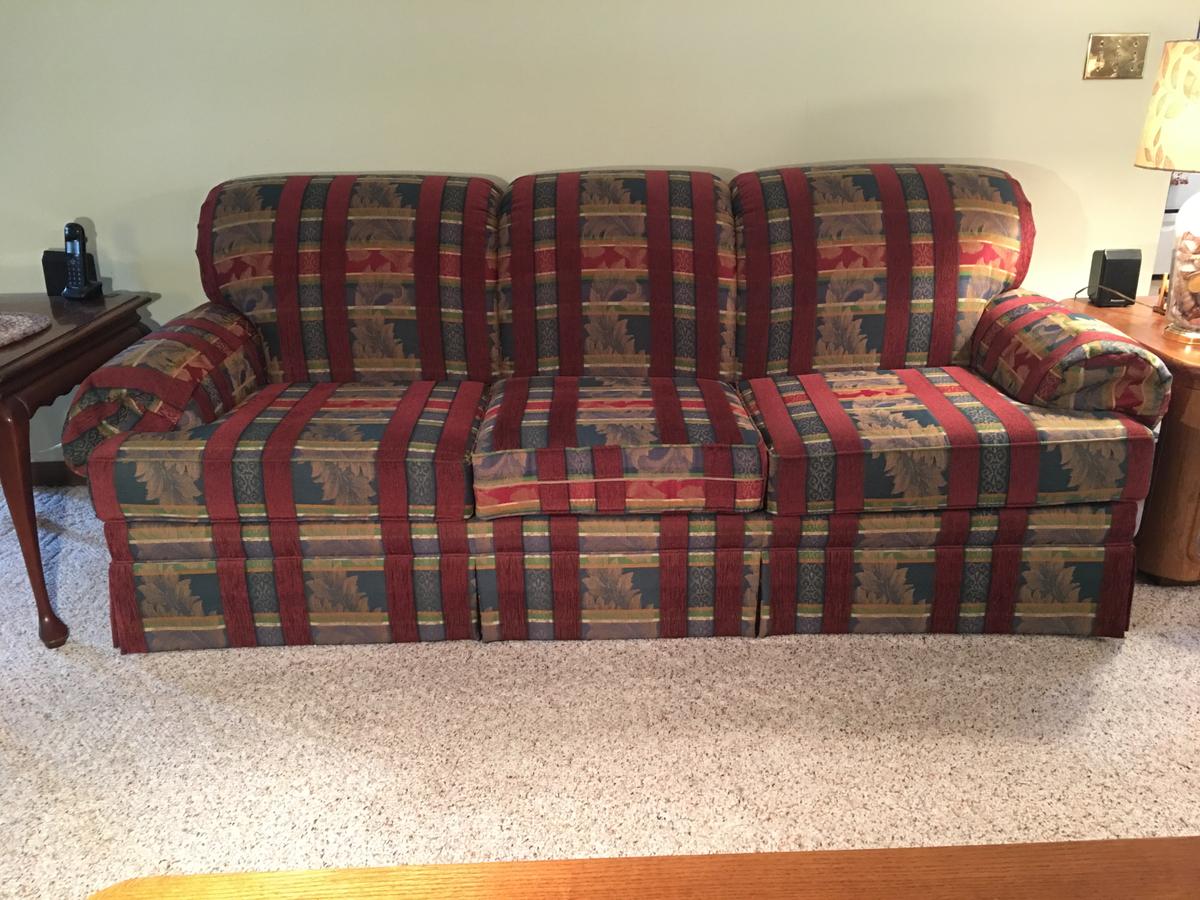 Flexsteel 3 Cushion Upholstered Couch
