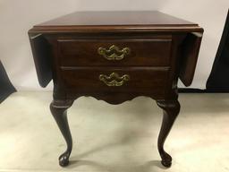 Thomasville Cherry Drop Leaf End Table W/Queen Anne Legs