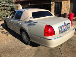 2004 Lincoln Ultimate Town Car with Only 44,000 Miles, Definition of Luxury!!