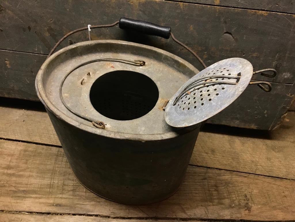 Vintage "King Of The Waters" Floating Oval Minnow Bucket