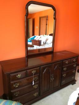 Kincaid Furniture Cherry Dresser W/Mirror