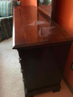 Kincaid Furniture Cherry Dresser W/Mirror