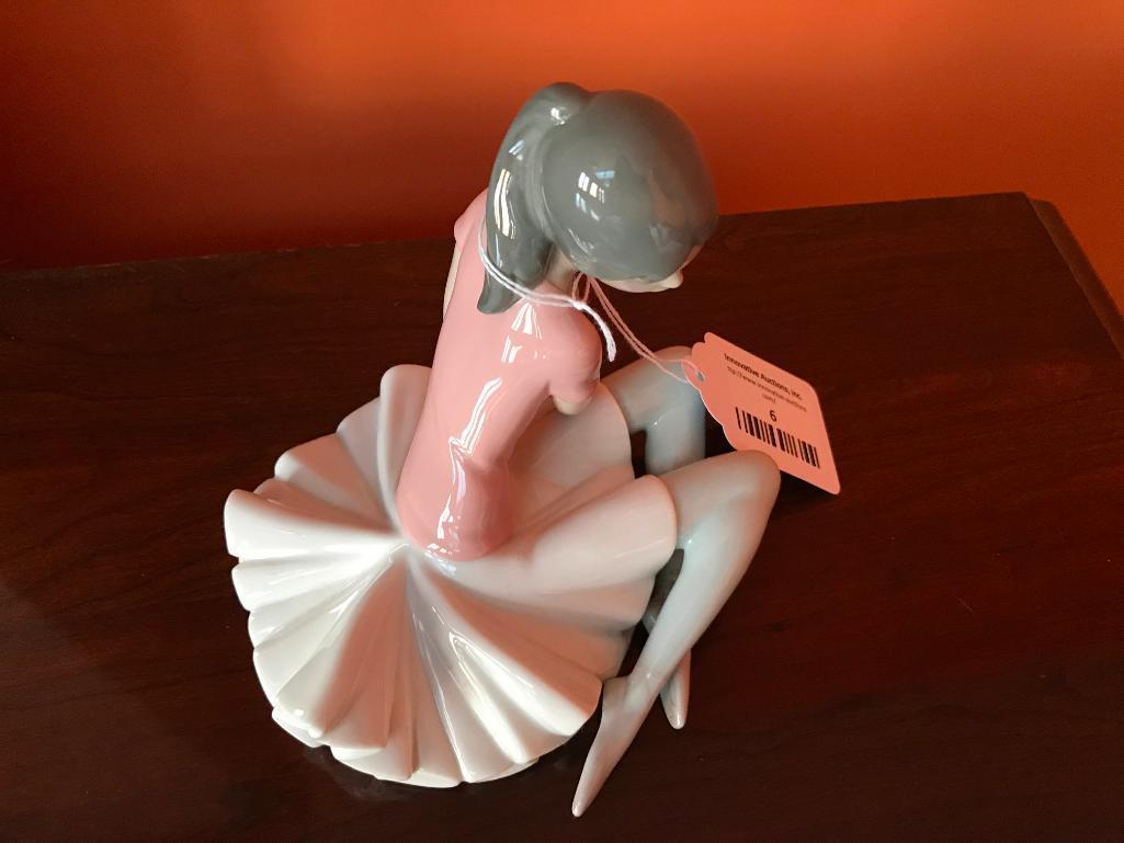 Lladro Ballerina Porcelain Figurine