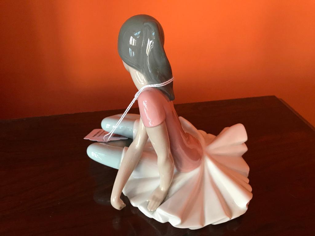 Lladro Ballerina Porcelain Figurine