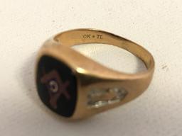 Unmarked Gold Masonic Ring