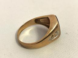 Unmarked Gold Masonic Ring