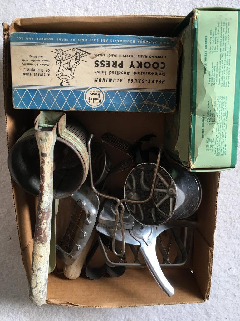 Group Of Vintage Kitchen Items