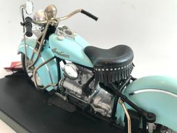 Tootsietoy 1942 Indian Diecast Motorcycle On Stand