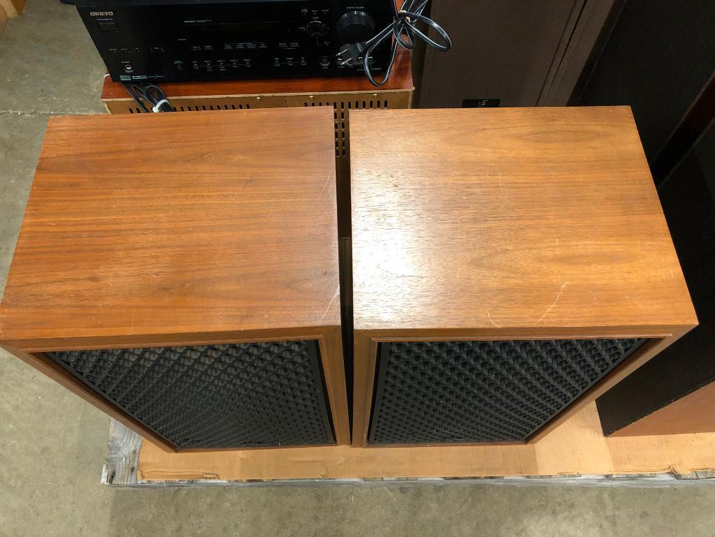 Pair of Sansui SP1000 Speakers