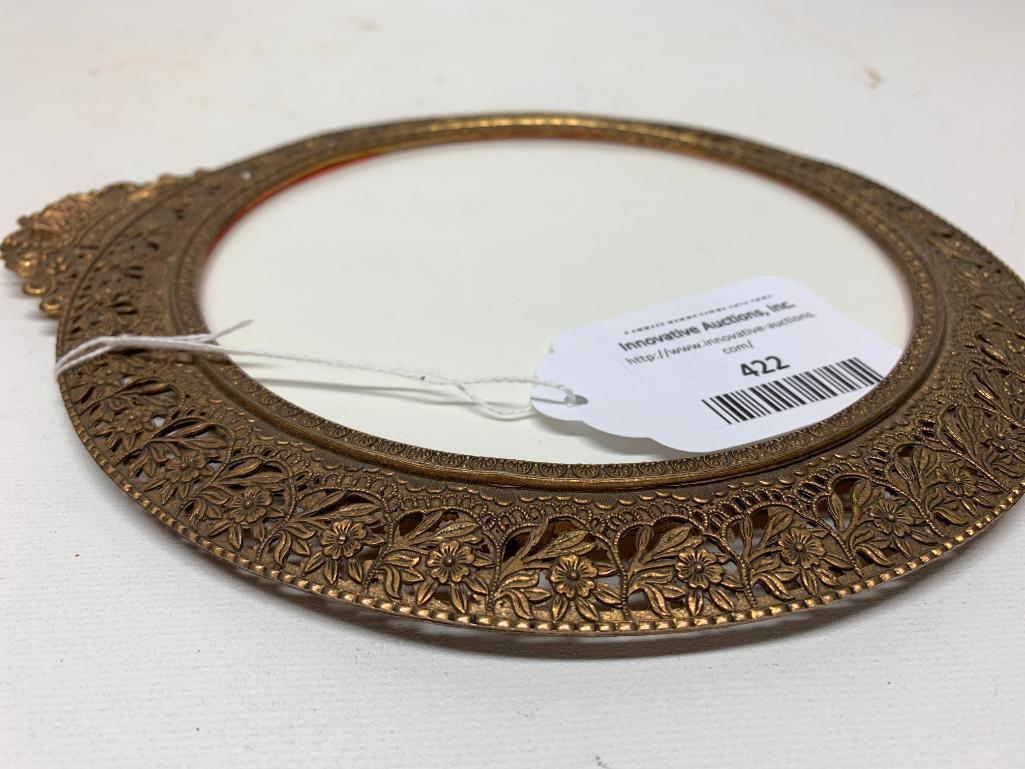 Round Metal Picture Frame W/Crown Crest