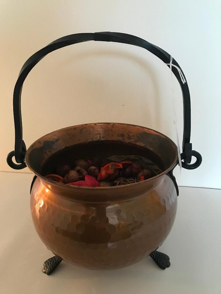 Hammered Copper Pot W/Iron Handle & Feet