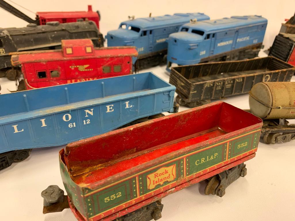 Lionel Engines & Train Cars