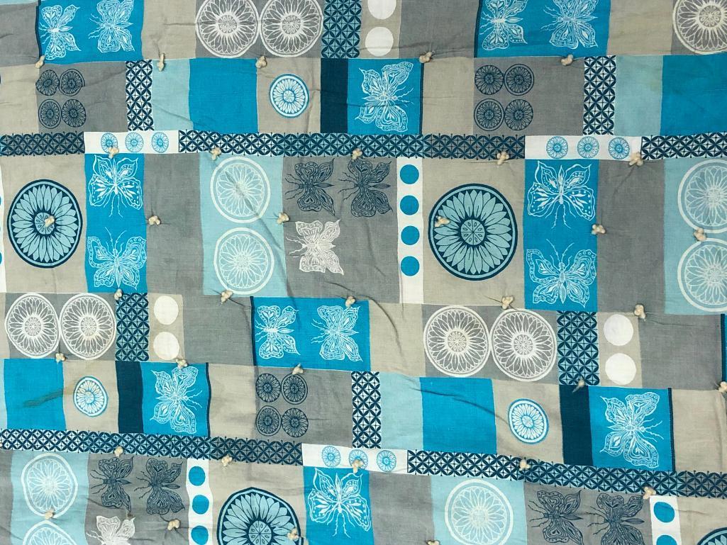 Free Form Modern Design Quilt.