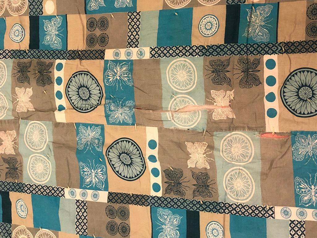 Free Form Modern Design Quilt.