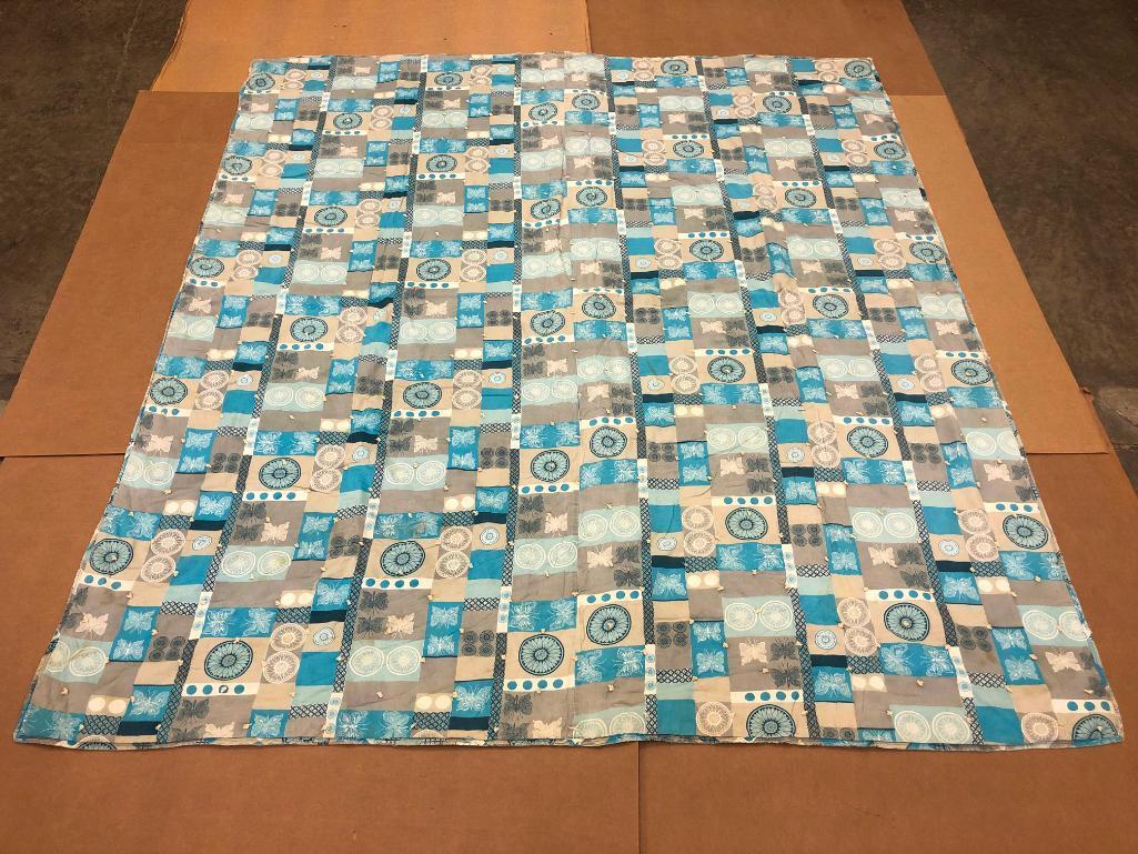 Free Form Modern Design Quilt.