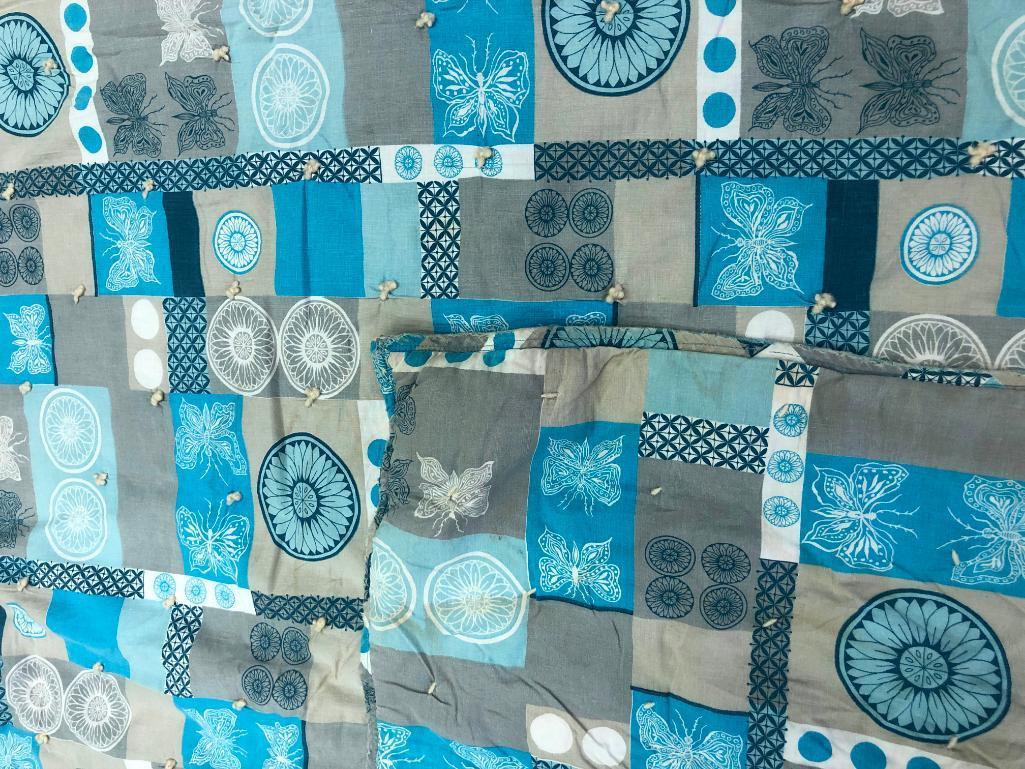 Free Form Modern Design Quilt.