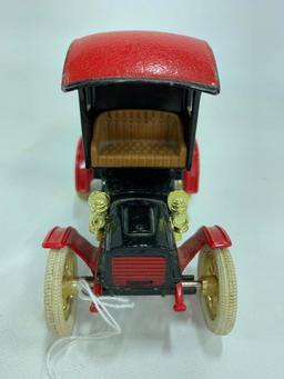 Ertl 1905 Ford Delivery Van Bank "The Texas Company Petroleum"