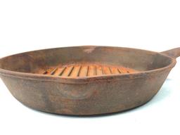 Cast Iron Skillet By Benjamin & Medwin