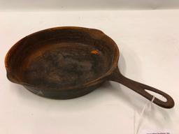 Antique Wagner Ware #1058 Cast Iron Skillet
