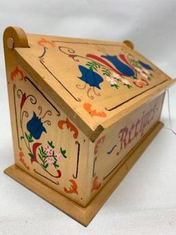 Wooden Recipe Box W/Pennsylvania Dutch Hand Painted Design