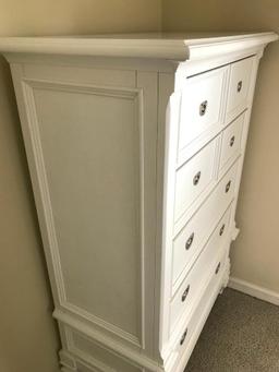 Wooden 5-Drawer Chest In White