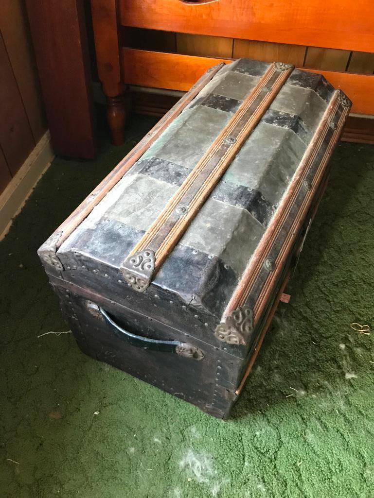 Antique Semi-Dome Trunk W/Insert Tray