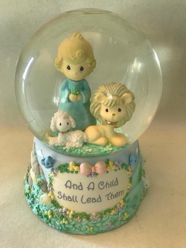 Precious Moments Musical Snow Globe