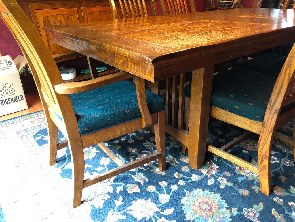 Oak Trestle Type Dining Room Table W/(6) Chairs & (1) Leaf