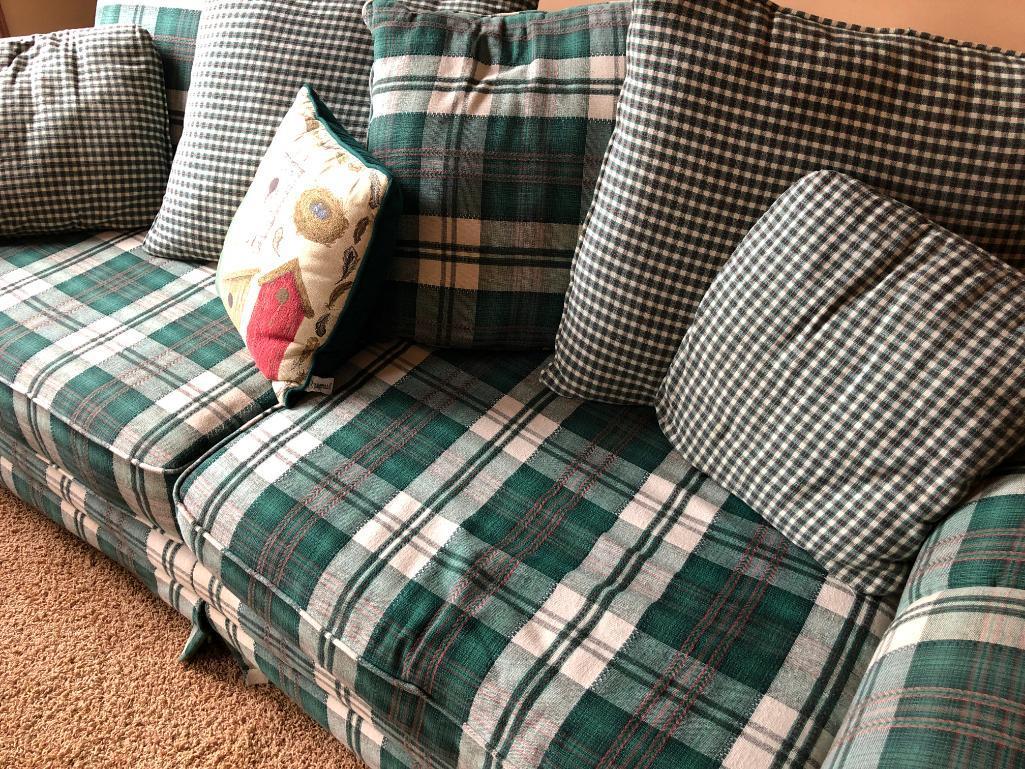 Kroehler Upholstered Couch W/Decorator Pillows